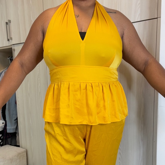 Halter jumpsuit - Picture 7 of 8